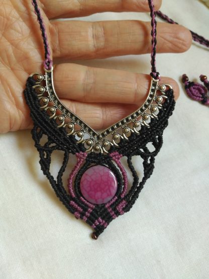 one-of-a-kind pink agate macrame necklace