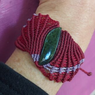 Obsidian Red Macrame Bracelet. Obsidian bracelet. macrame bracelet. Handmade. One-of-a-kind bracelet. Gemstone bracelet.Red bracelet. Artisan jewelry. Boho. Bohemian jewelry