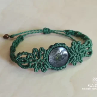 Obsidian Green Macrame Bracelet. Obsidian bracelet. macrame bracelet. Handmade. One-of-a-kind bracelet. Green bracelet. Artisan jewelry. Boho. Bohemian jewelry