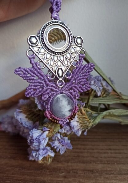 amethyst macrame necklace purple color. Amethyst necklace. Macrame jewelry. Handmade. Artisan. Boho pendant. Purple necklace