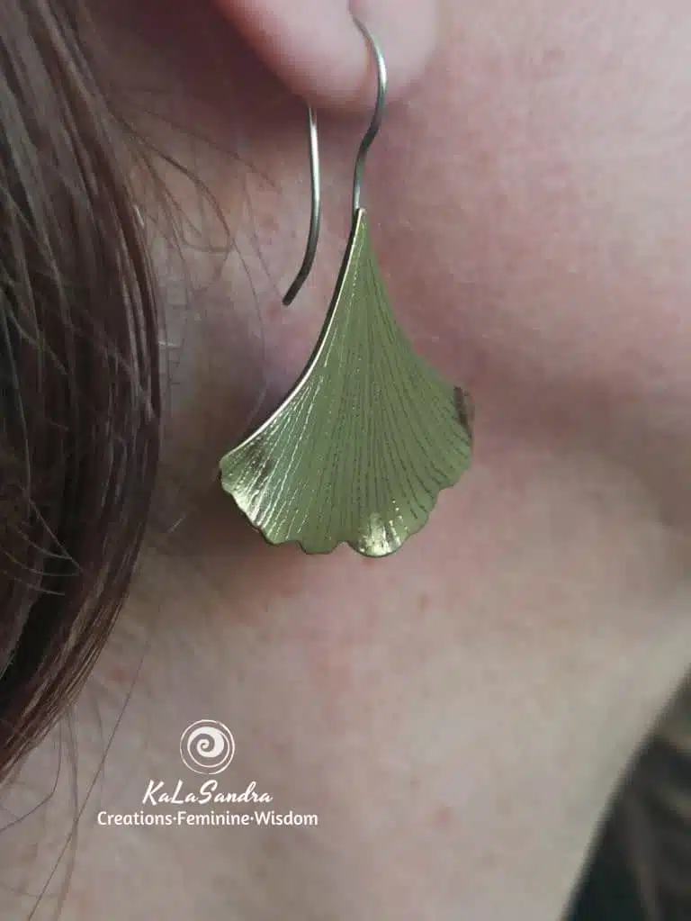 GINKGO BILOBA tree leaves inspired dangling earrings in hand cut brass metal - Image 10