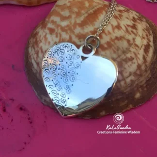 Con CORAZÓN collection